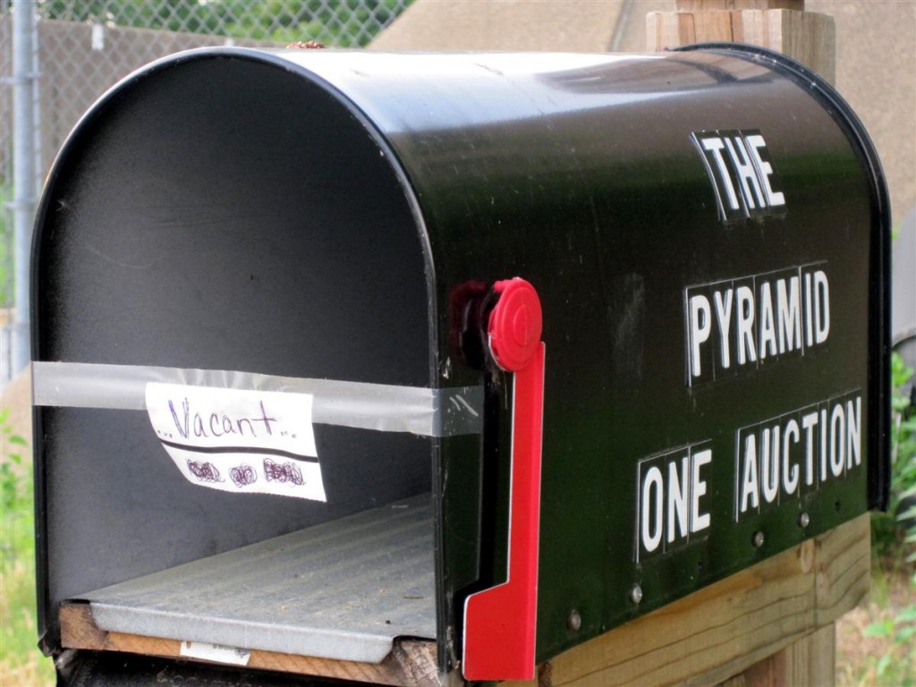 Pyramid Mailbox - vacant