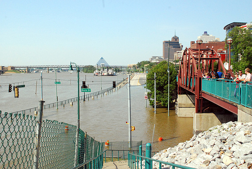 Memphis Flood 2011 47.19 Beale St (7)